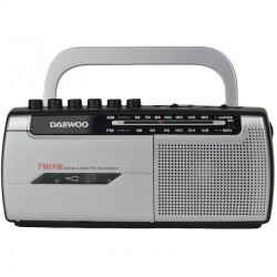 Radio Cassete Daewoo DW1107/ con Cable/ a Pilas/ Negra y Plateada